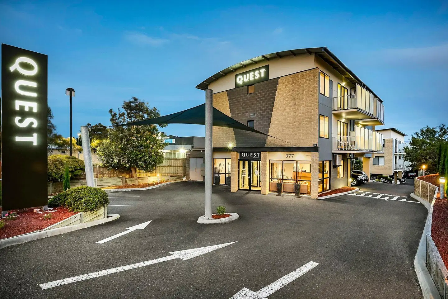 Quest Frankston EXTERIOR