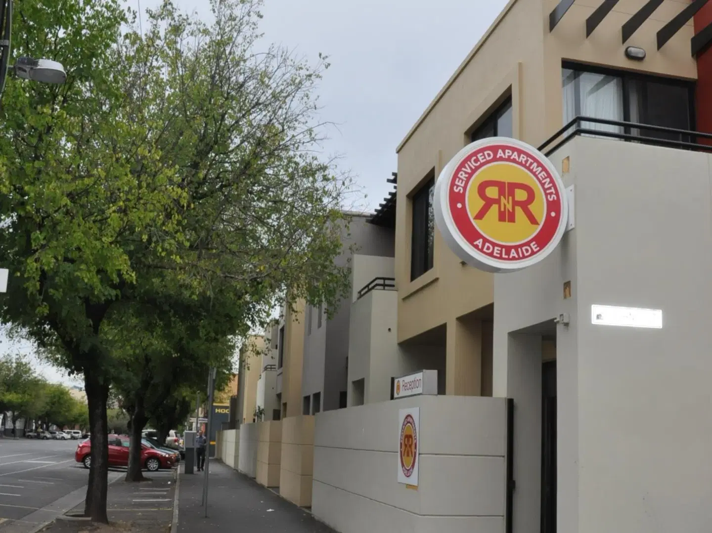 RNR Serviced Apartments Adelaide (Sturt St) EXTERIOR