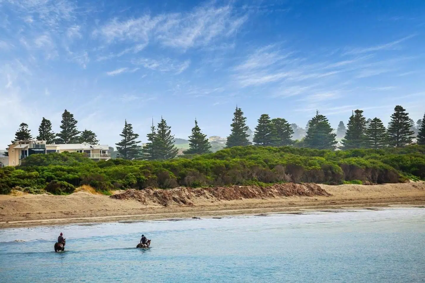 Quest Warrnambool Strand