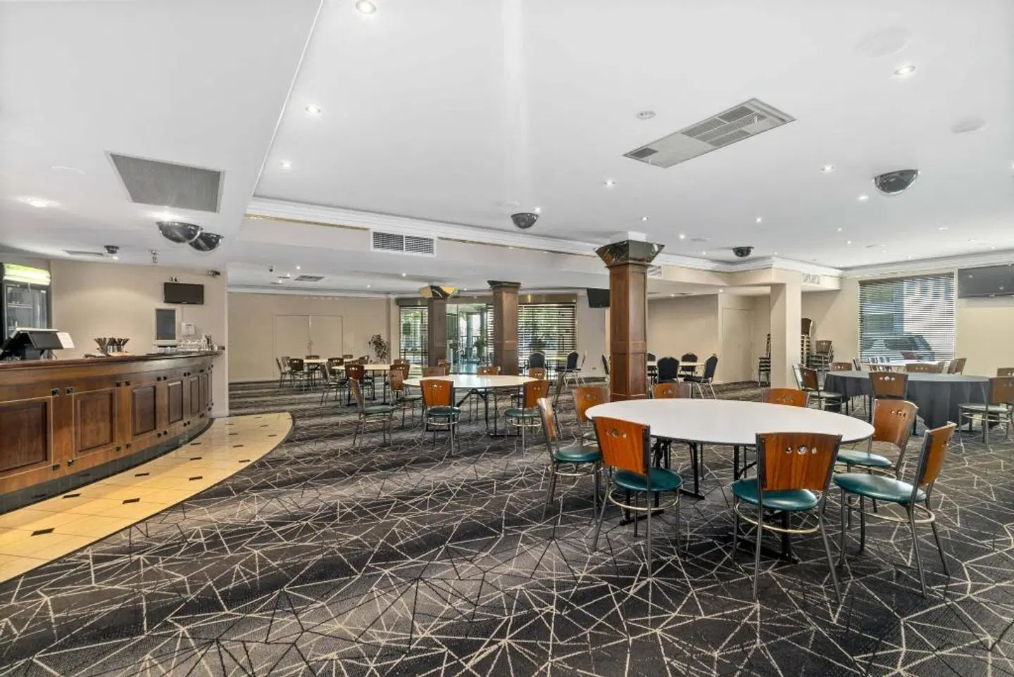 Quality Hotel Sherbourne Terrace Bar