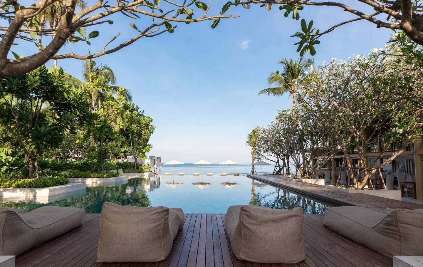 VAYNA Boutique Koh Chang OUTDOOR_POOL