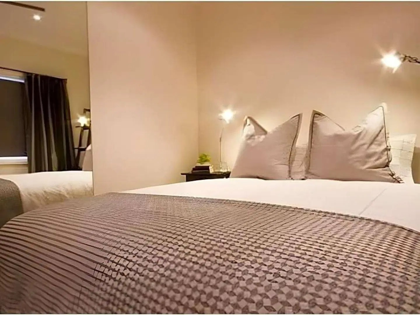 Townhouse Hotel ROOM_EXAMPLE