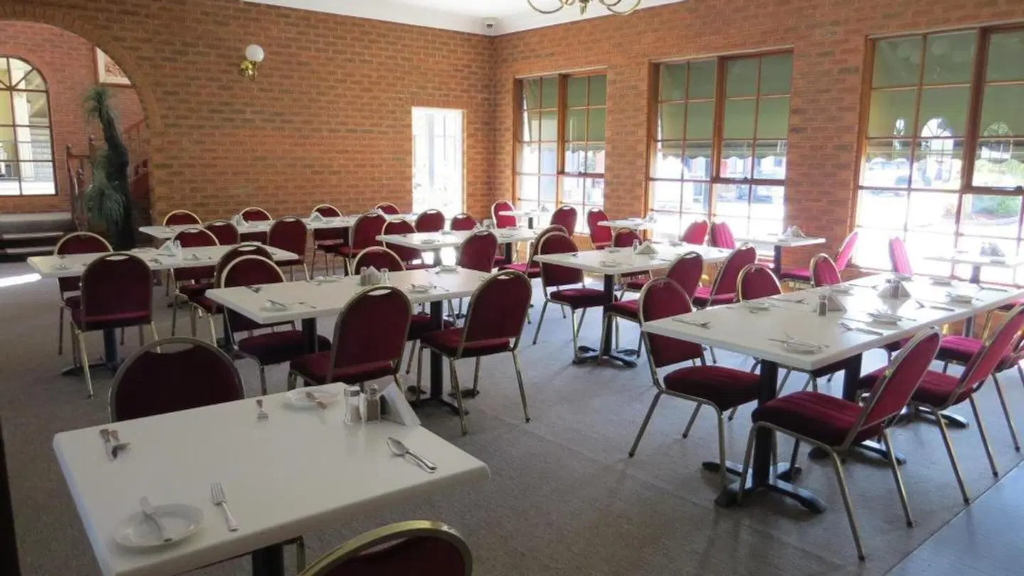 Econo Lodge Albury Paddlesteamer Restaurant