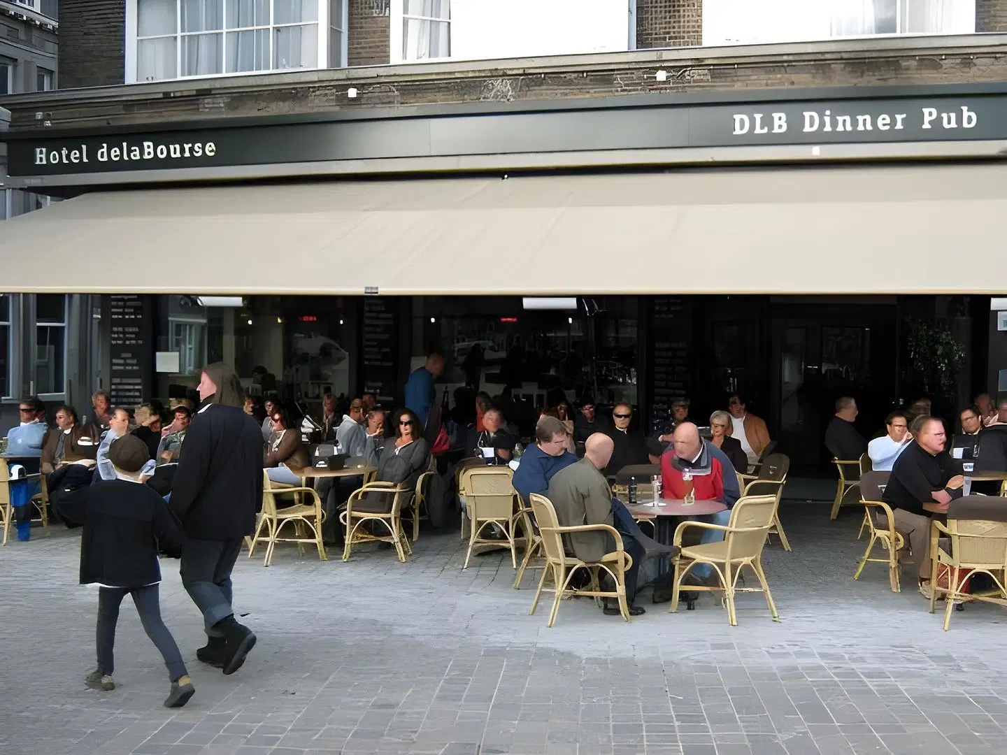 De la Bourse SPORTS_AND_LEISURE