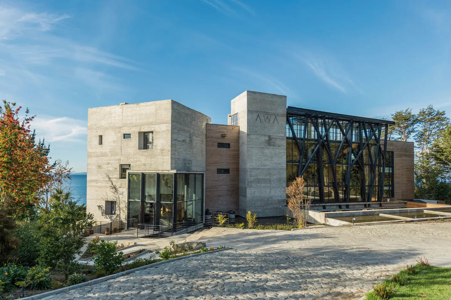 AWA EXTERIOR