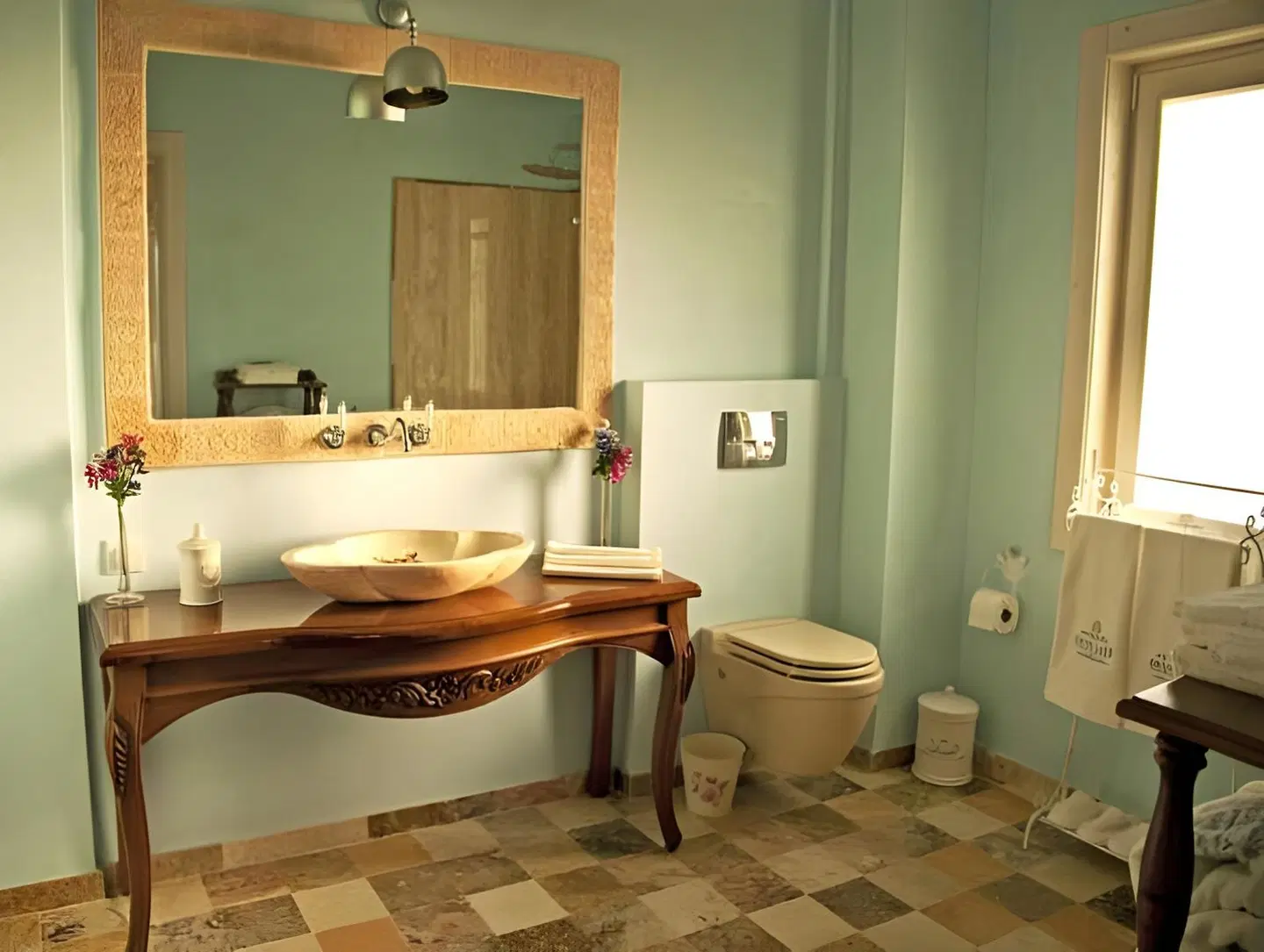 Swan Lake Hotel Badezimmer