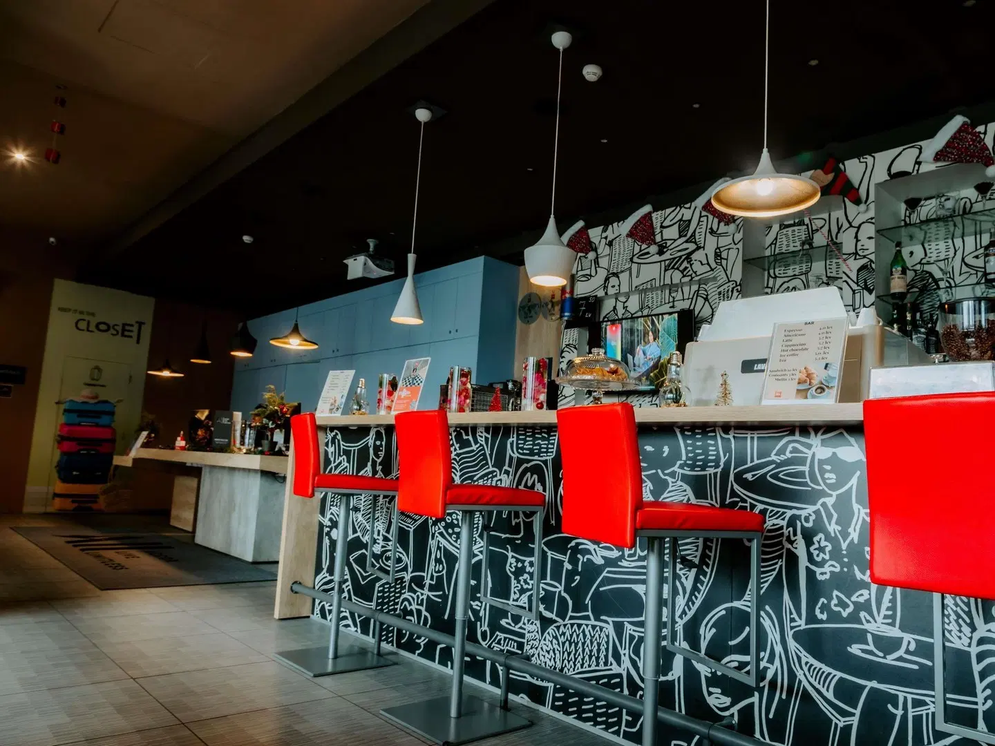 ibis Sofia Airport Bar