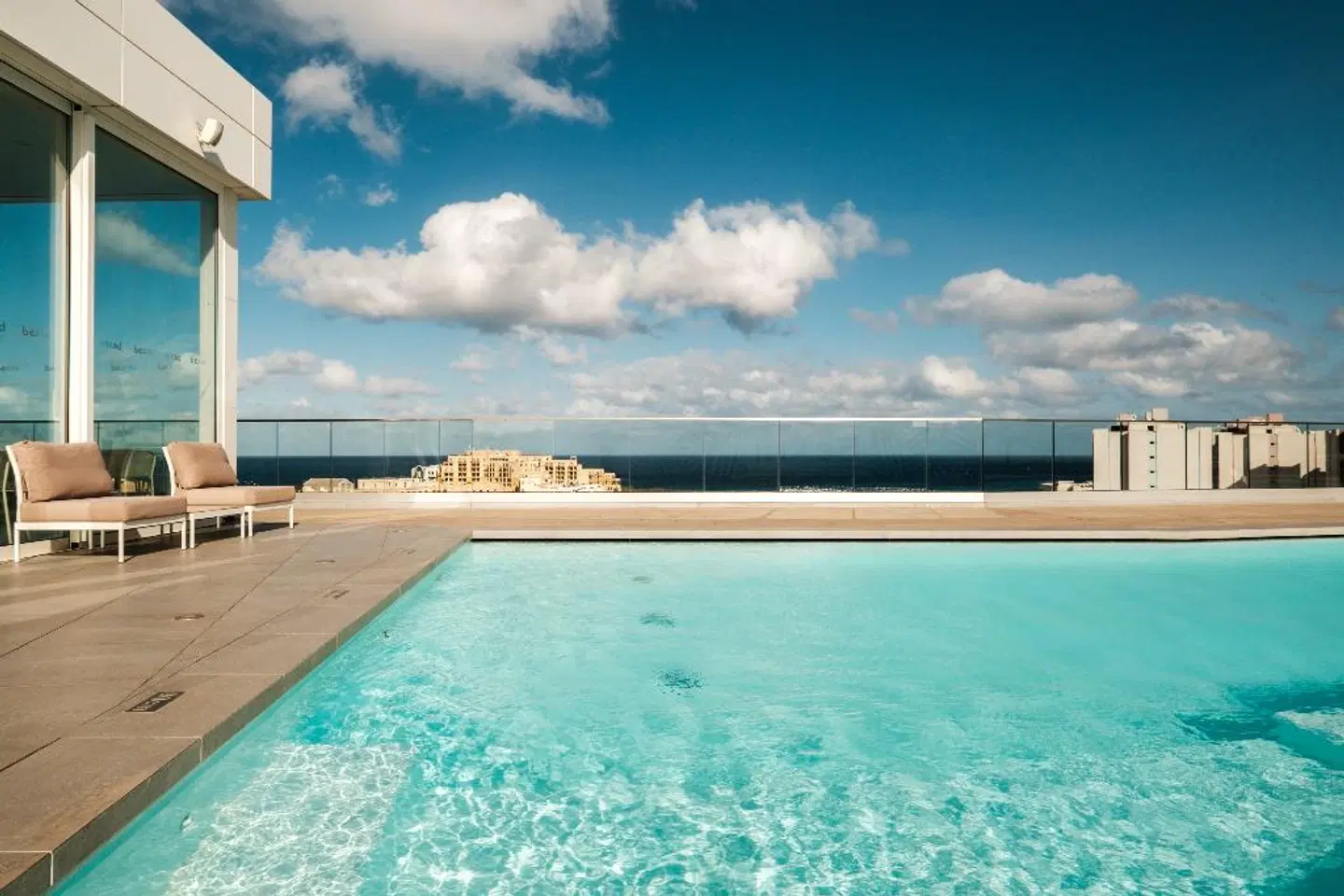 be.HOTEL Malta OUTDOOR_POOL
