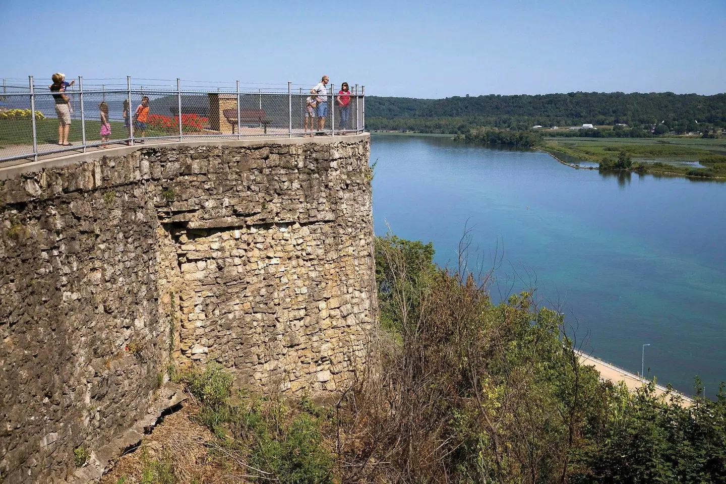 Holiday Inn Dubuque/Galena by IHG LANDSCAPE
