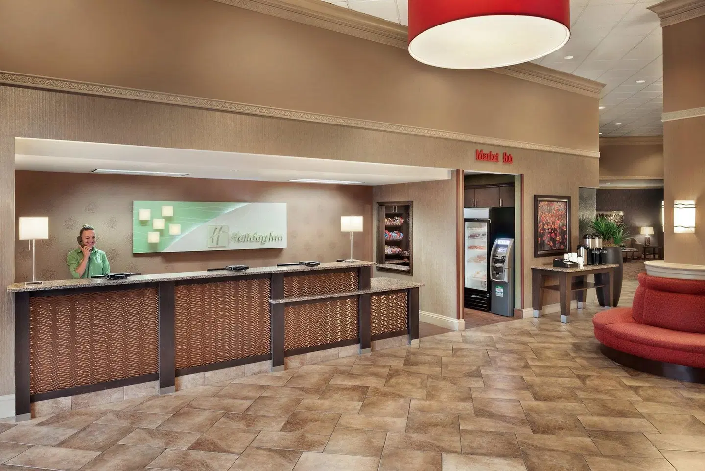 Holiday Inn Dubuque/Galena by IHG LOUNGE_LOBBY