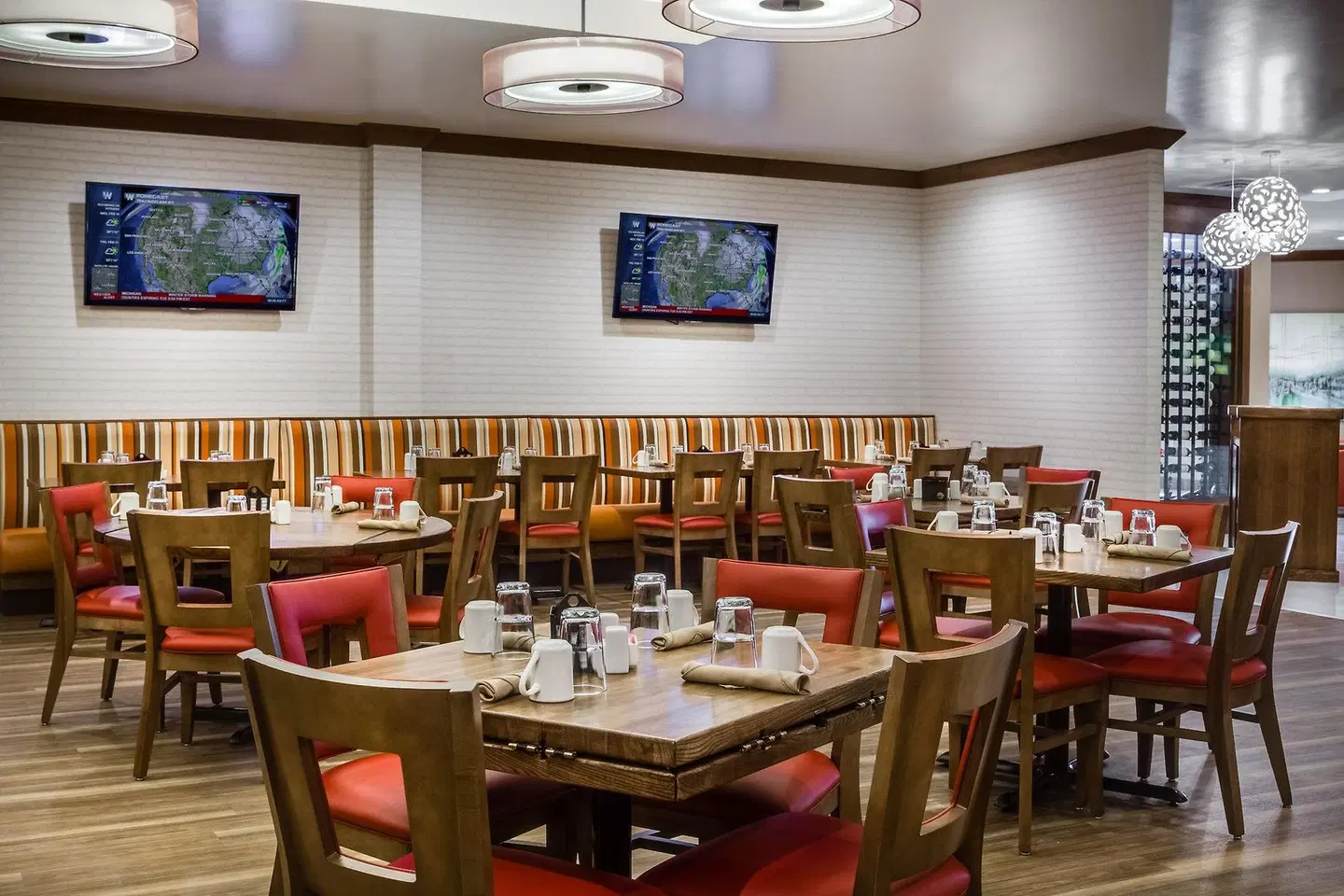 Holiday Inn Dubuque/Galena by IHG Restaurant