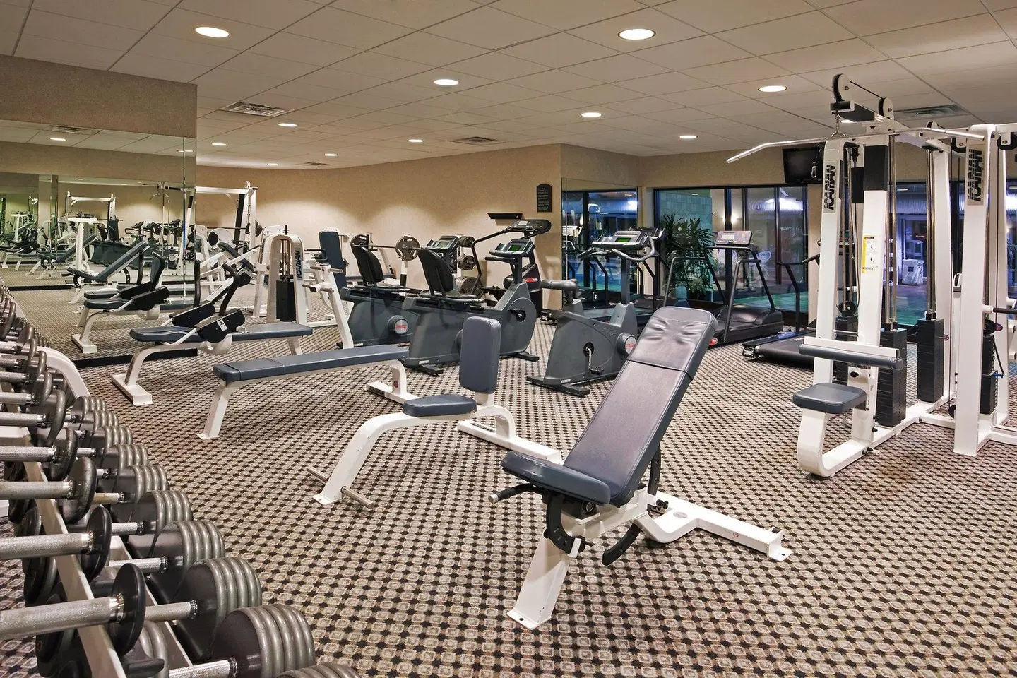 Holiday Inn Express & Suites Belleville (Airport Area) by IHG SPORTS_AND_LEISURE