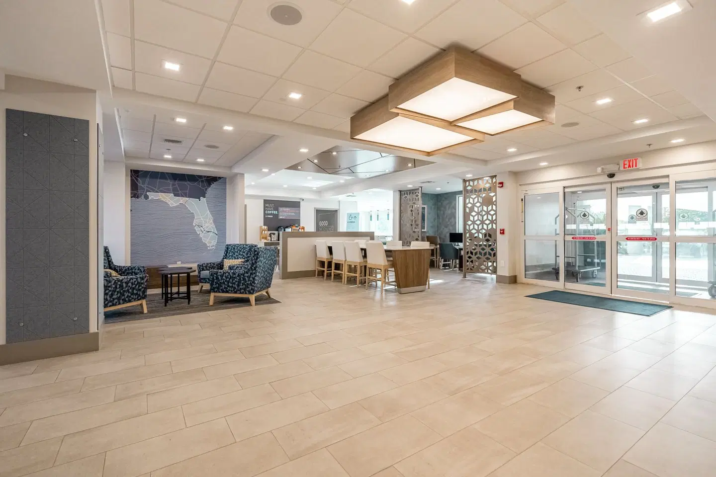 Holiday Inn Express & Suites Cocoa Beach by IHG LOUNGE_LOBBY