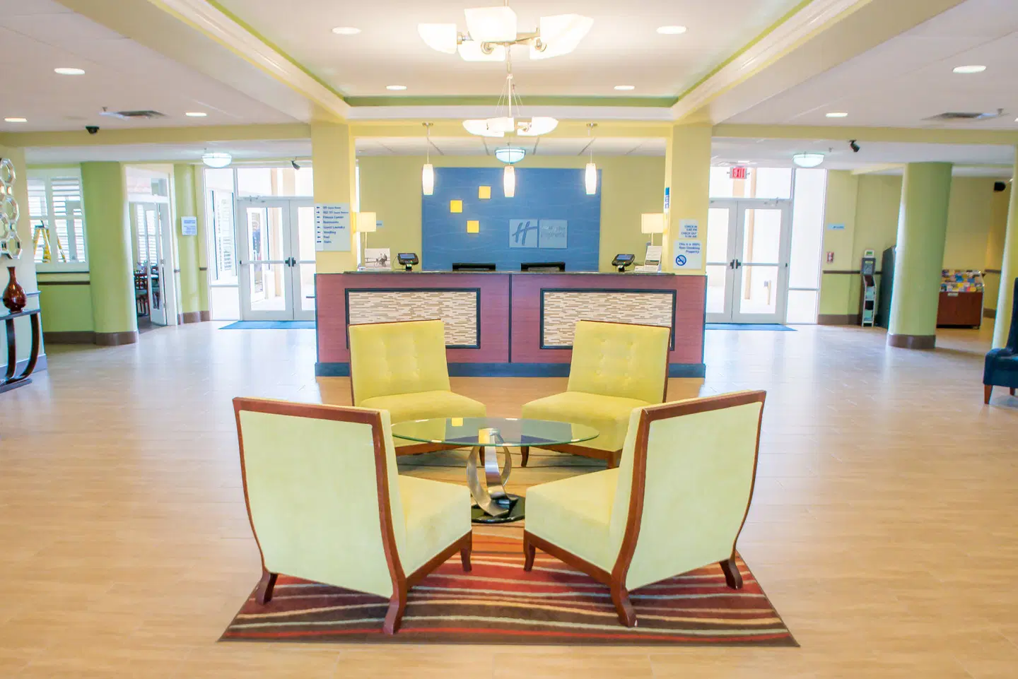 Holiday Inn Express & Suites Cocoa by IHG LOUNGE_LOBBY