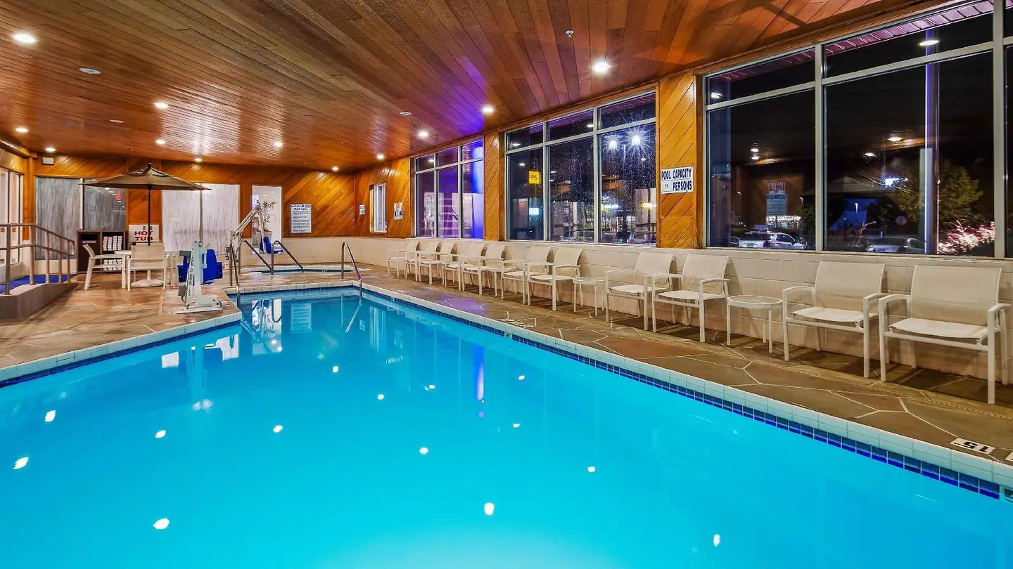 Best Western Plus Hudson I-94 Hallenbad