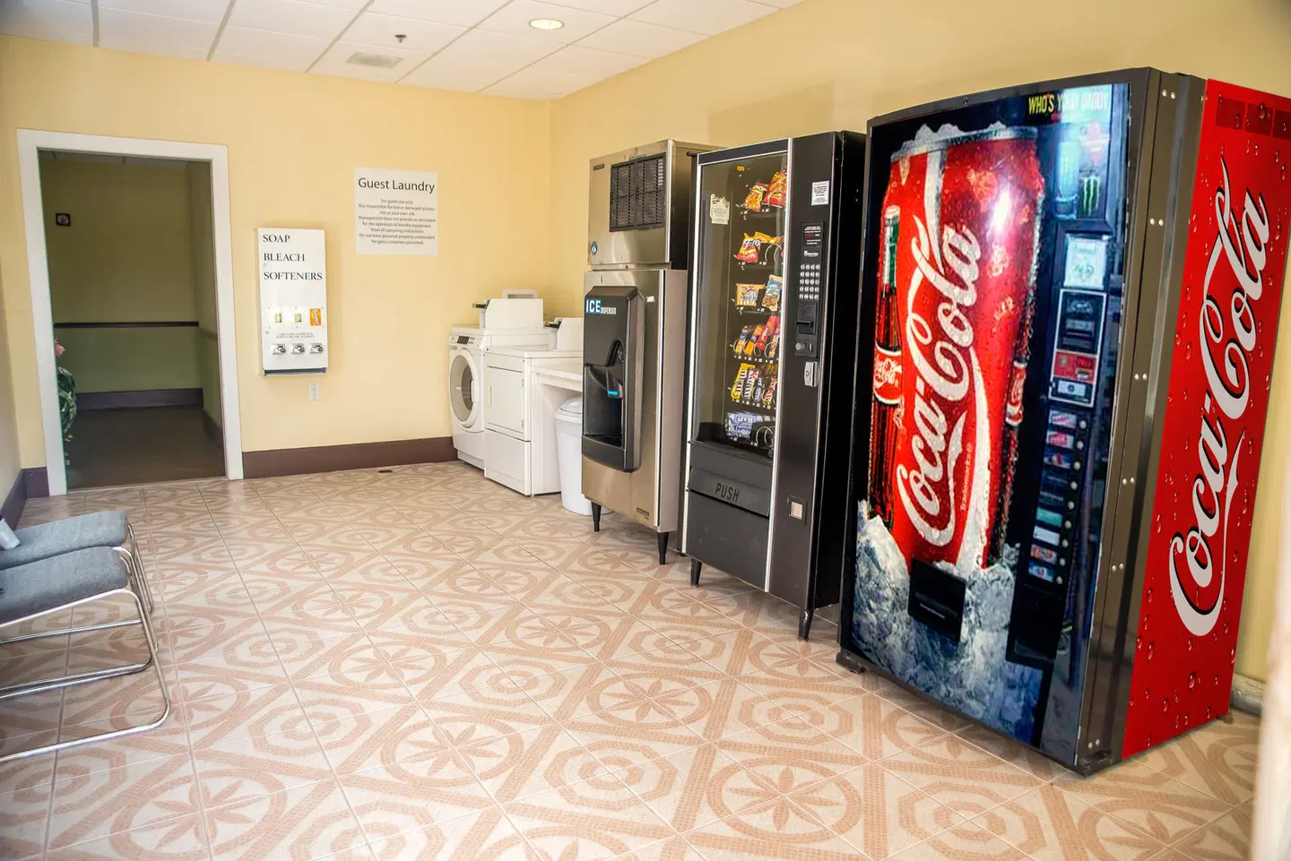 Holiday Inn Express & Suites Cocoa by IHG LOUNGE_LOBBY