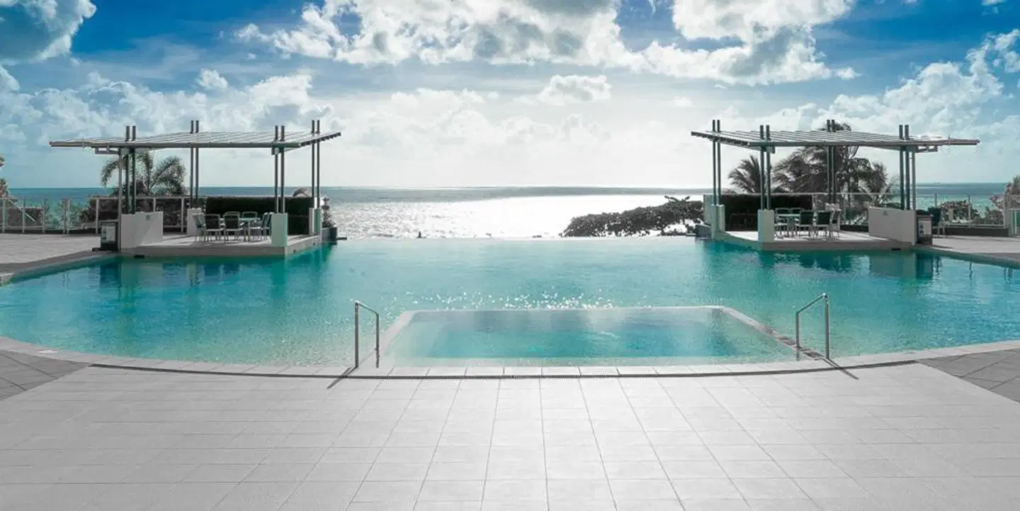 Vue Apartments Trinity Beach OUTDOOR_POOL