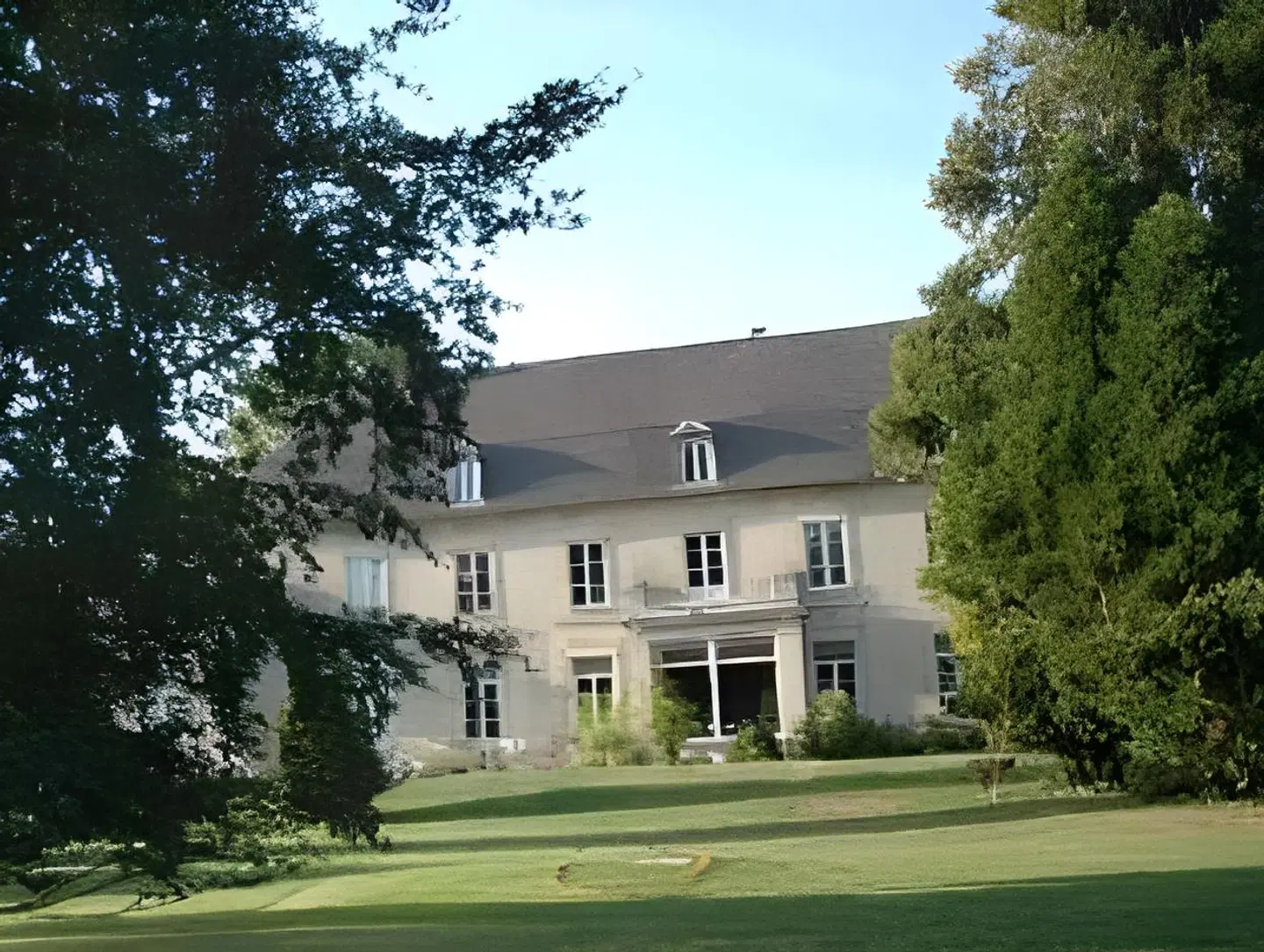 Château de Clermont EXTERIOR
