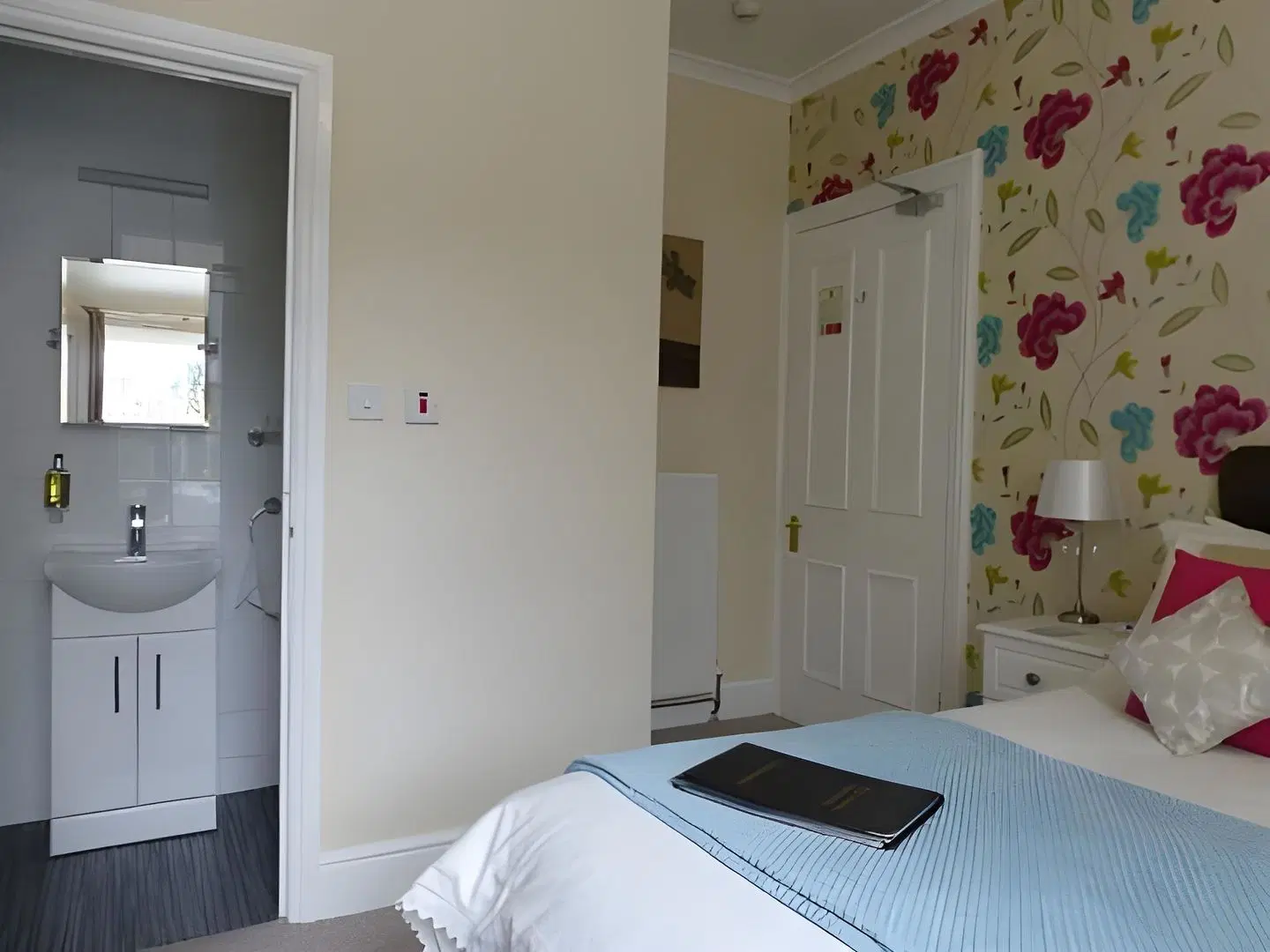 Bryn Derwen Guest House ROOM_EXAMPLE