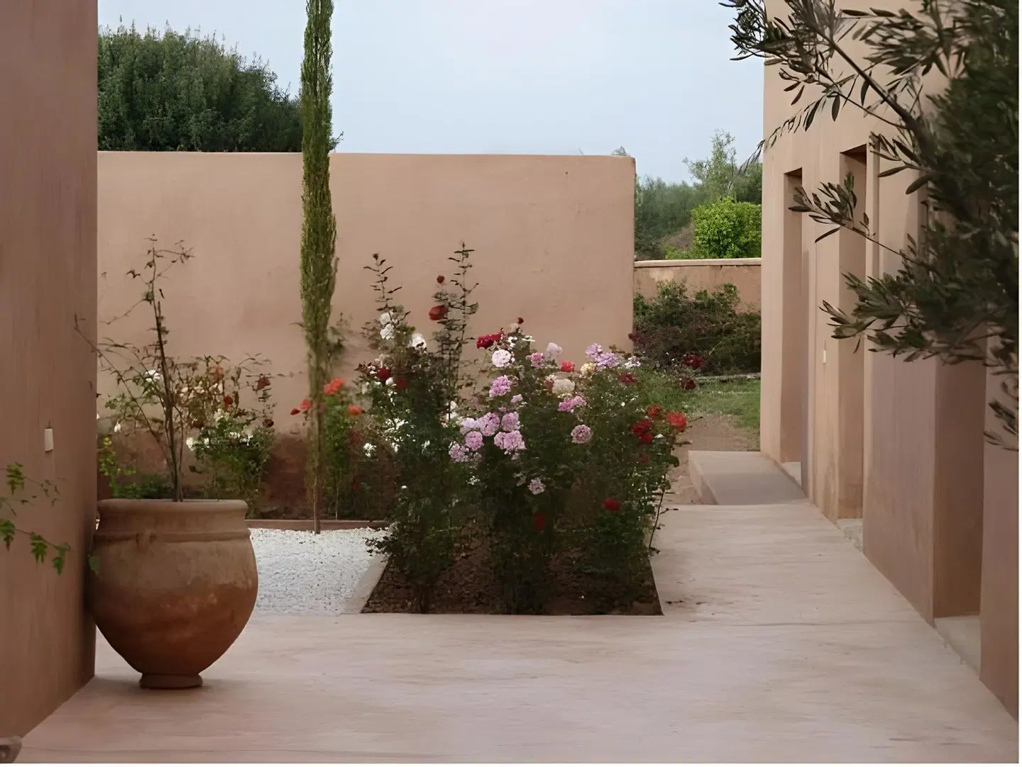 La Vie en Rose EXTERIOR