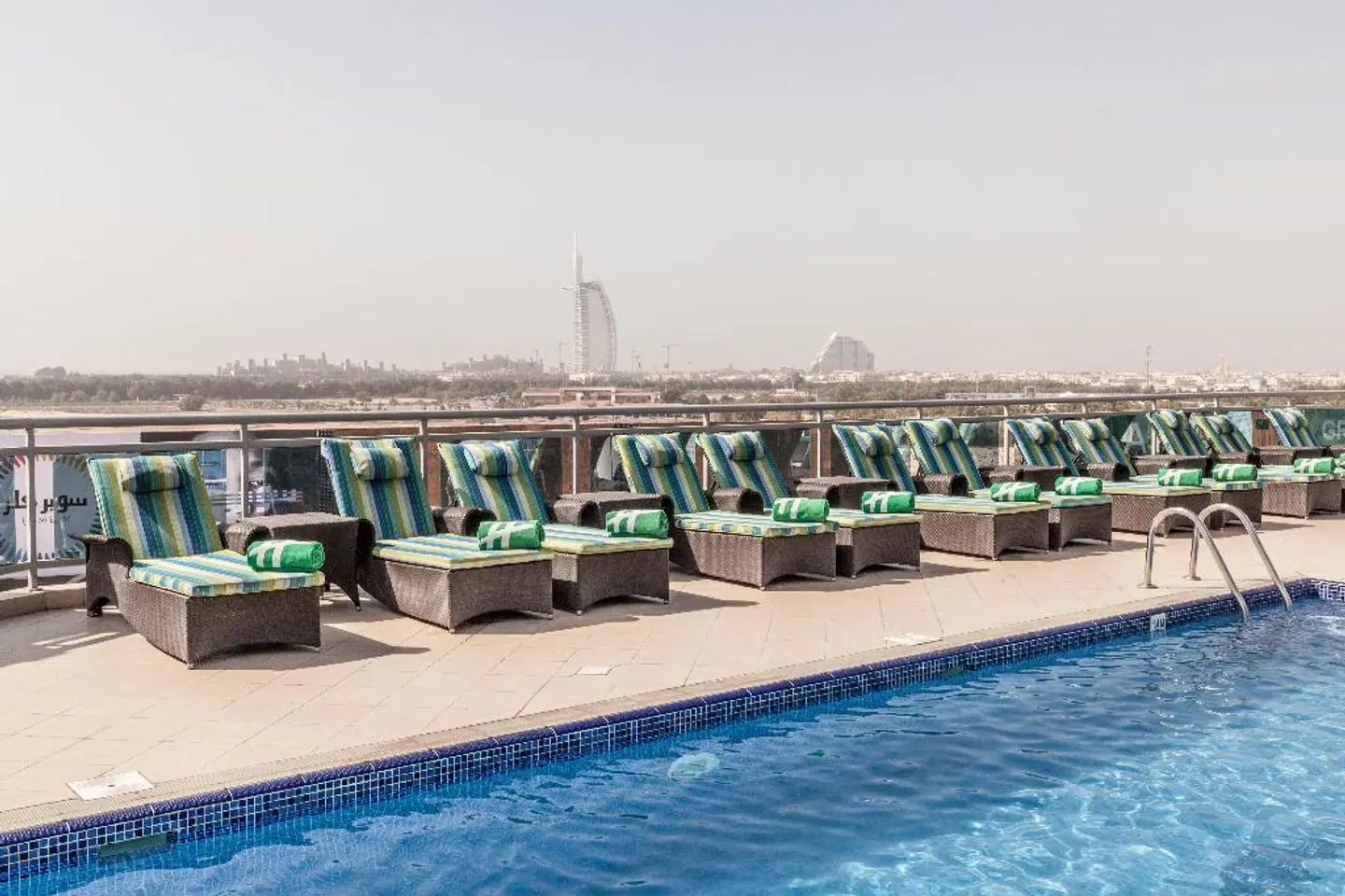 Holiday Inn Dubai - Al Barsha OUTDOOR_POOL
