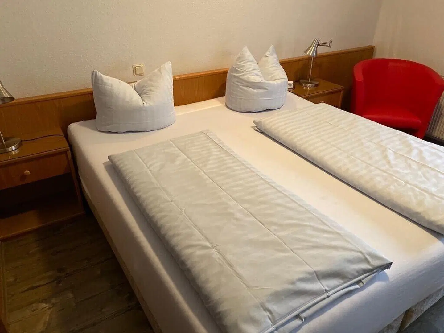 Niebuhrs Hotel ROOM_EXAMPLE