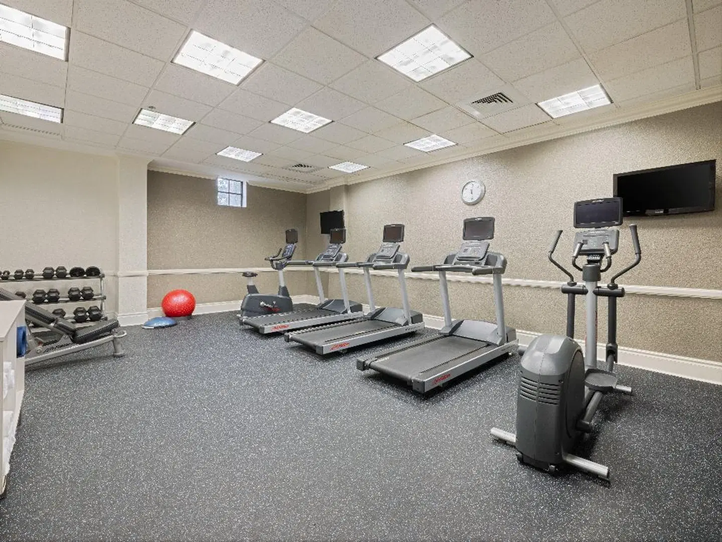 Holiday Inn Express & Suites Ft. Lauderdale-Plantation by IHG SPORTS_AND_LEISURE