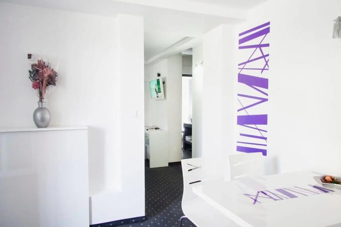 Cool Rooms Zagreb Airport HEALTH_BEAUTY