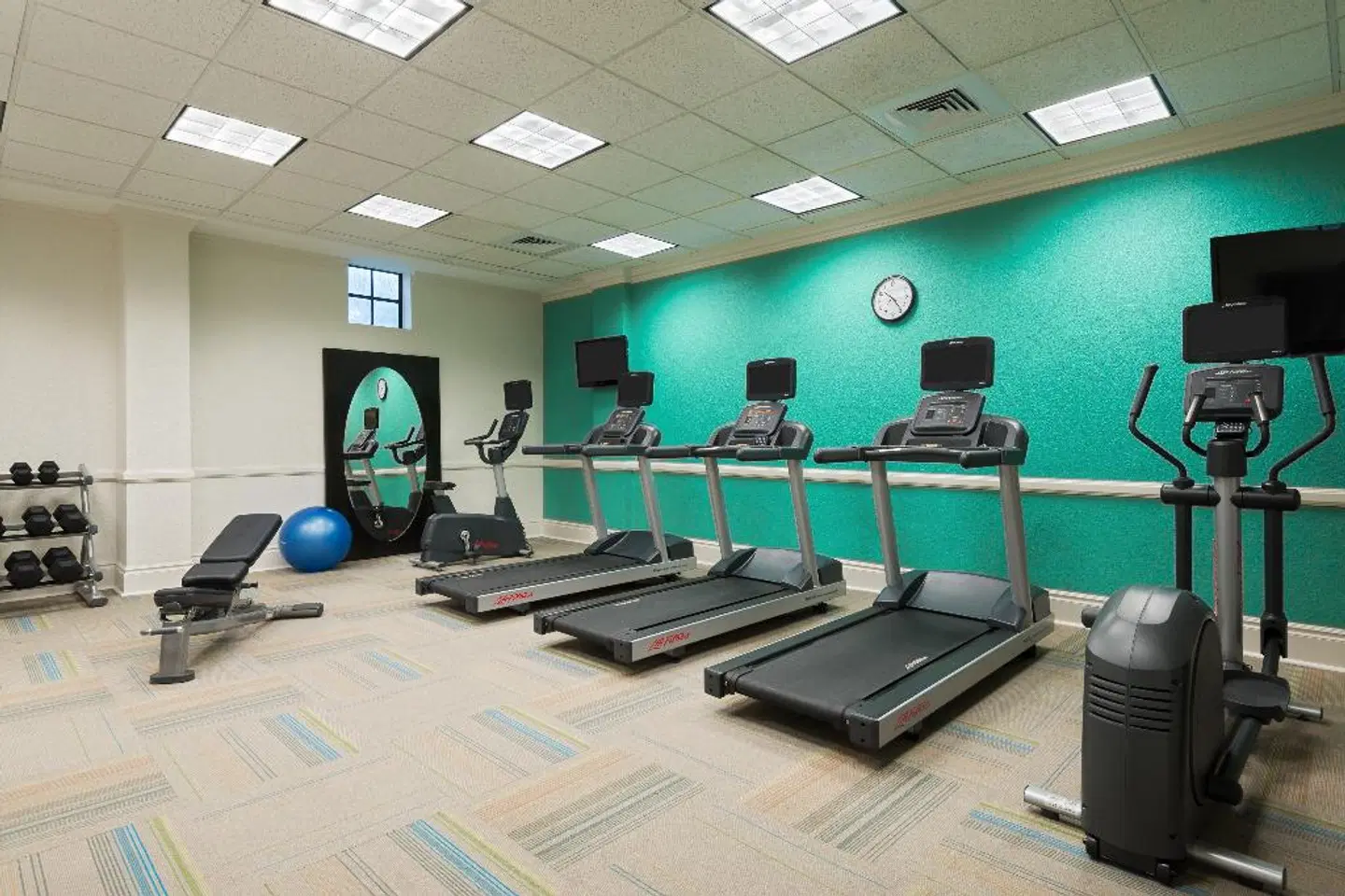Holiday Inn Express & Suites Ft. Lauderdale-Plantation by IHG SPORTS_AND_LEISURE