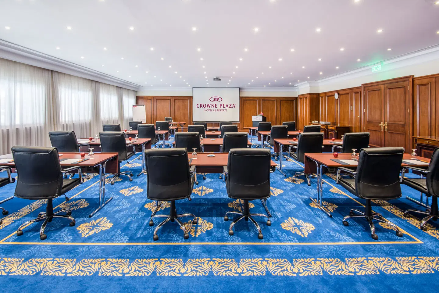 Crowne Plaza Manama (Bahrain) by IHG Konferenz