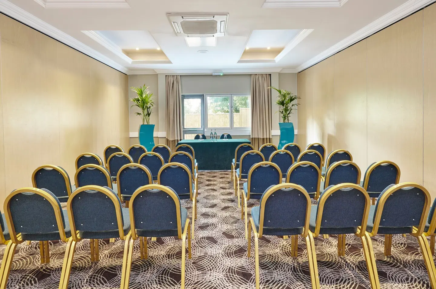 Holiday Inn Cardiff - North M4, Jct.32 by IHG Konferenz