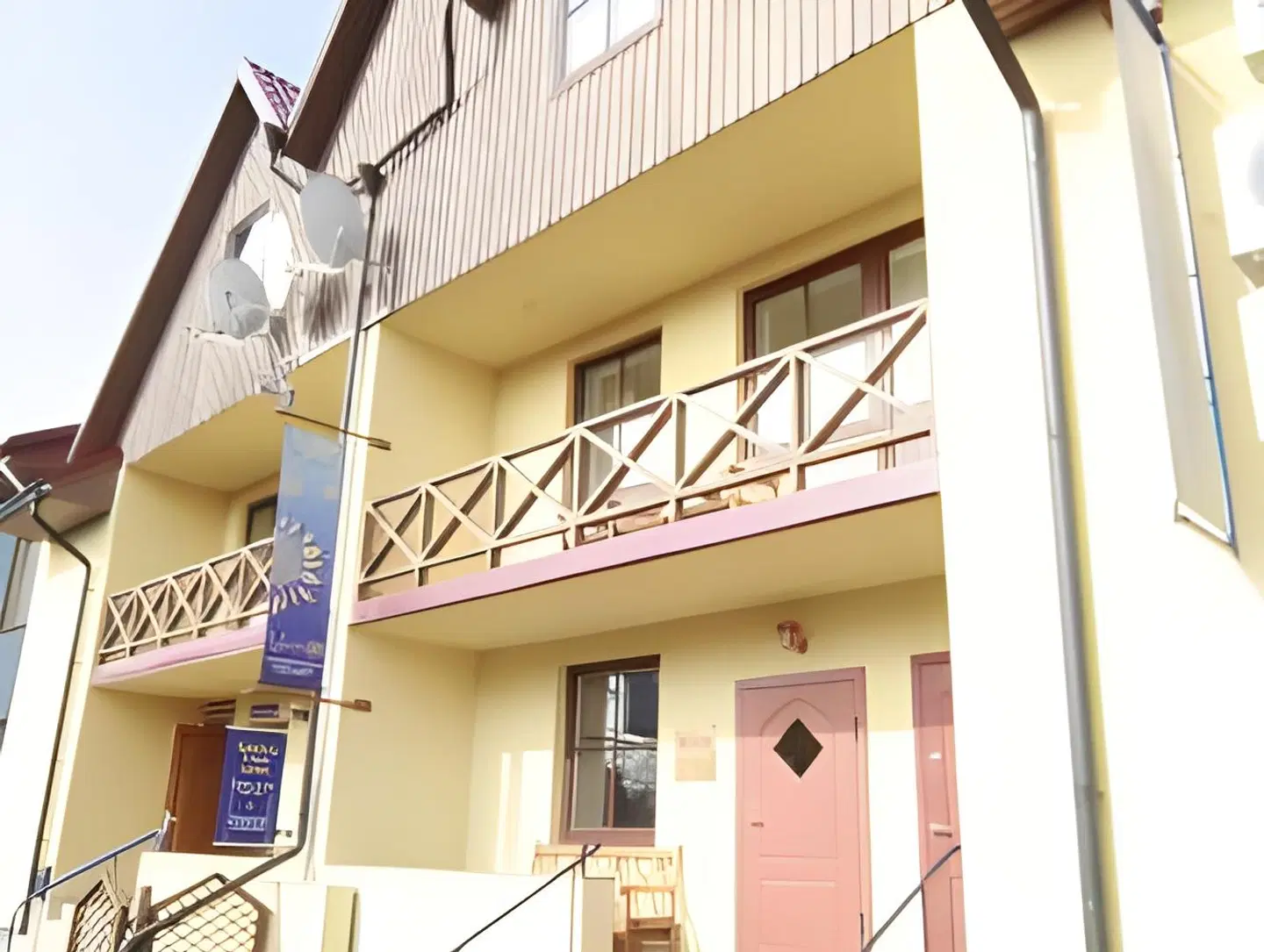 Guest House Vasara EXTERIOR