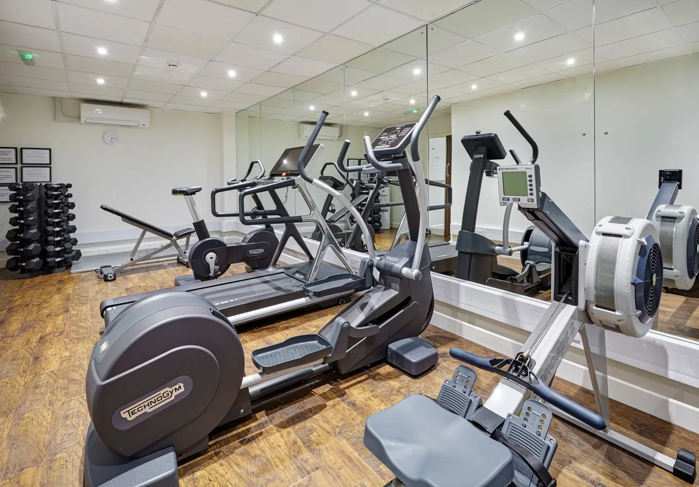 Holiday Inn Cardiff - North M4, Jct.32 by IHG SPORTS_AND_LEISURE