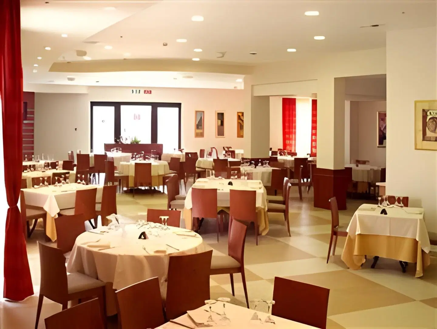 Hermes Hotel Restaurant