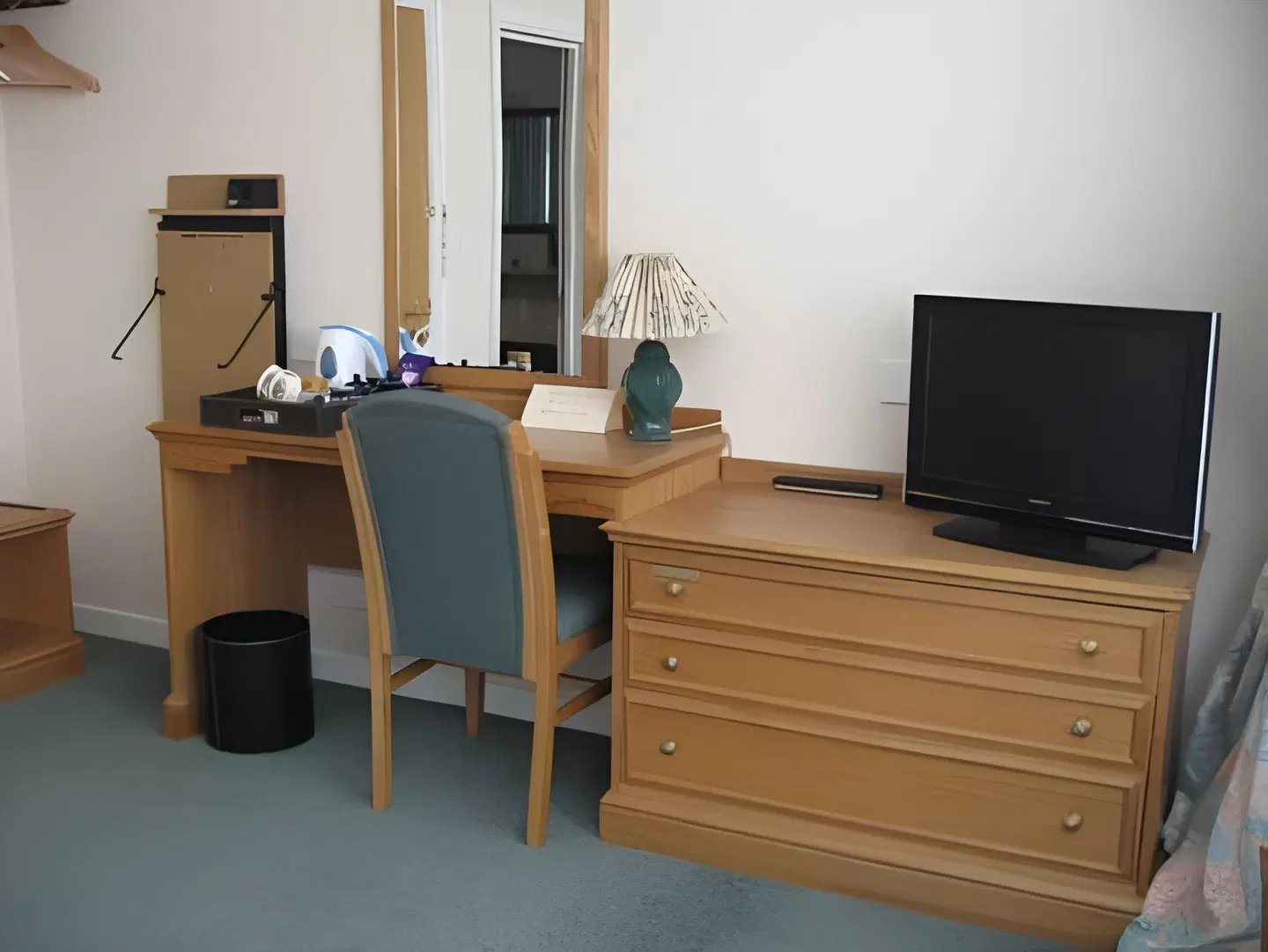 Hazelwood House ROOM_EXAMPLE