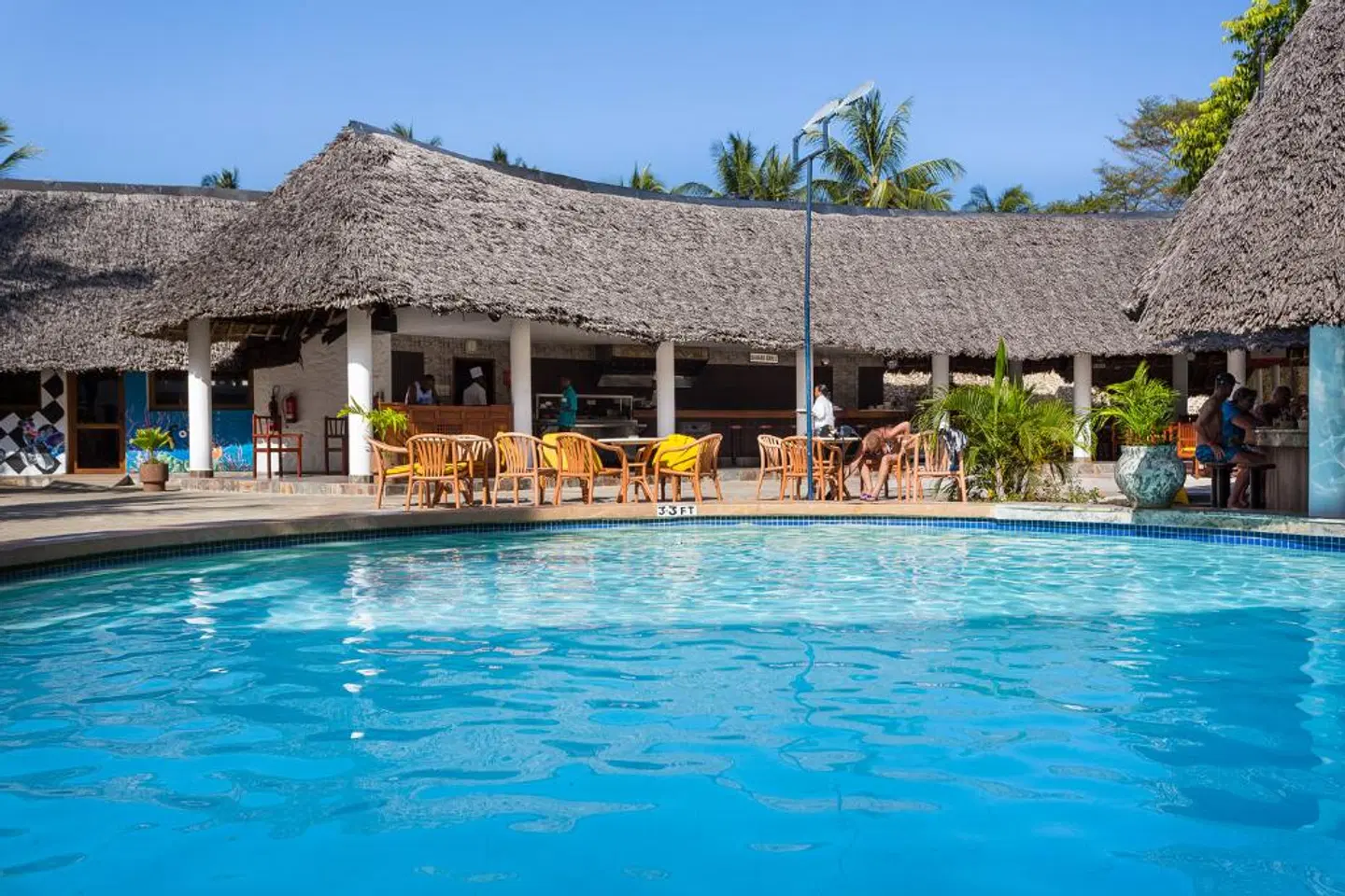 Travellers Beach Hotel & Club OUTDOOR_POOL