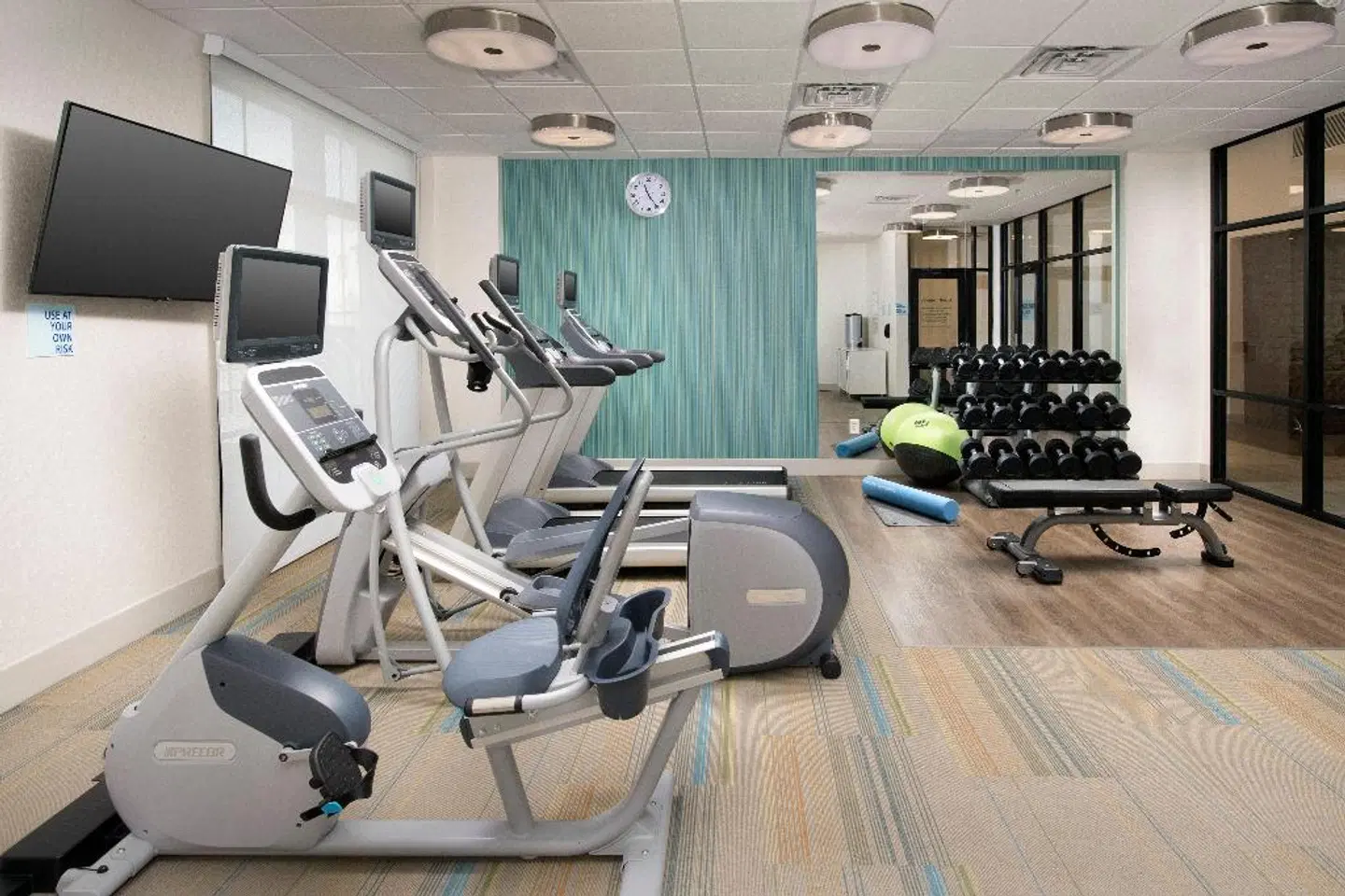 Holiday Inn Express Pensacola Downtown by IHG SPORTS_AND_LEISURE