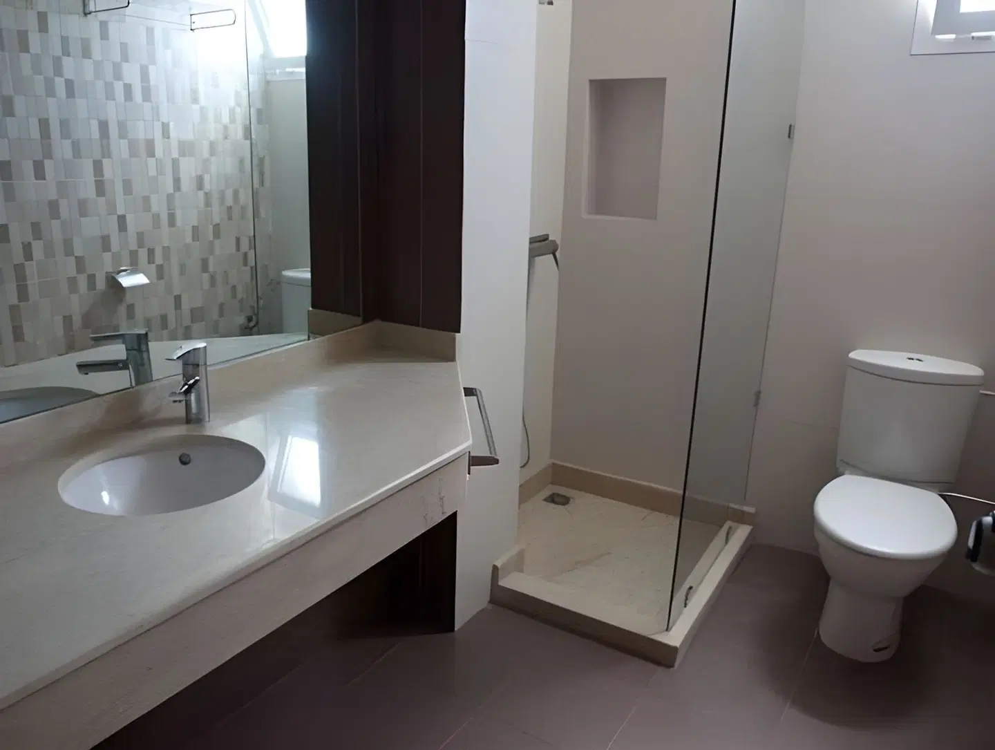 Malak Hotel Badezimmer