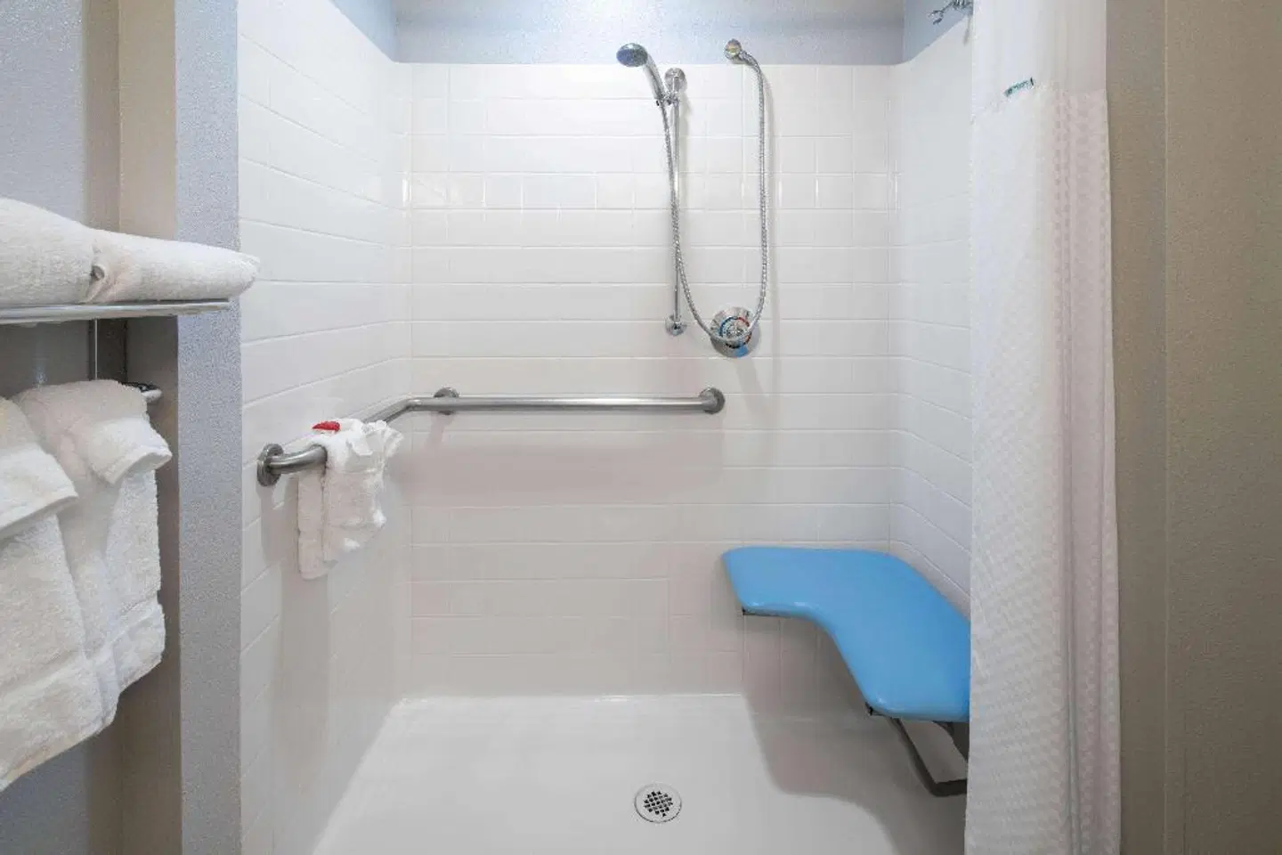 Baymont by Wyndham Las Vegas South Strip Badezimmer