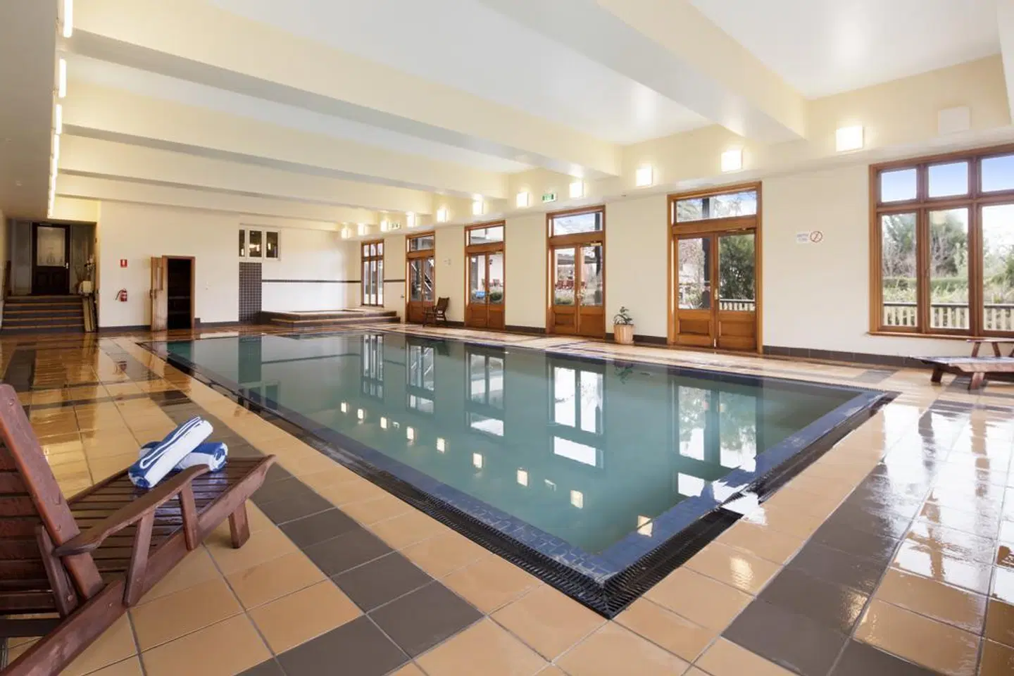 Grange Bellinzona Hallenbad