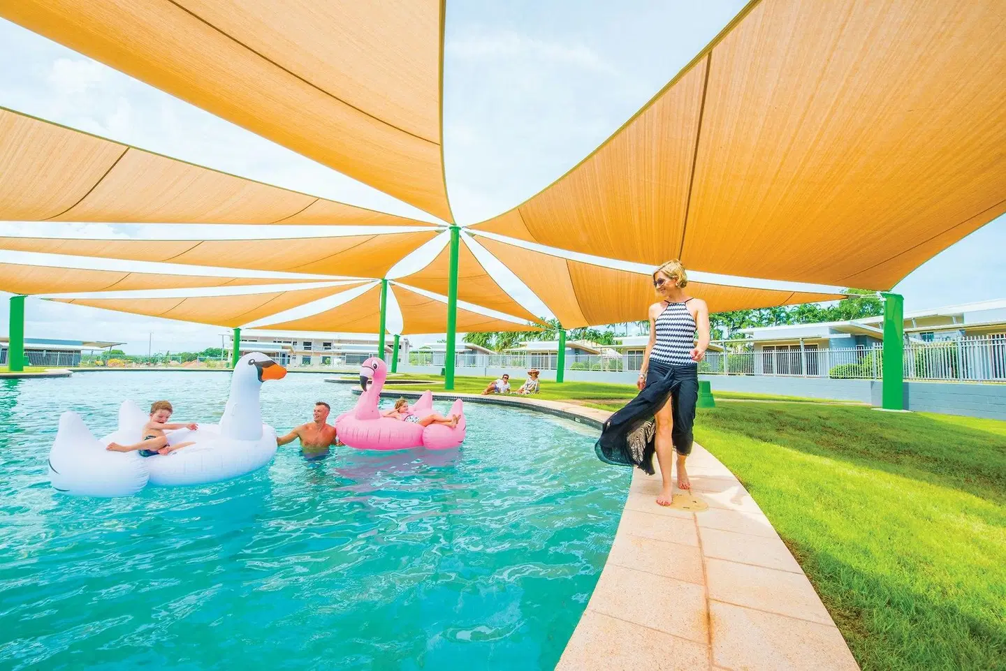 Club Tropical Resort Darwin Hallenbad