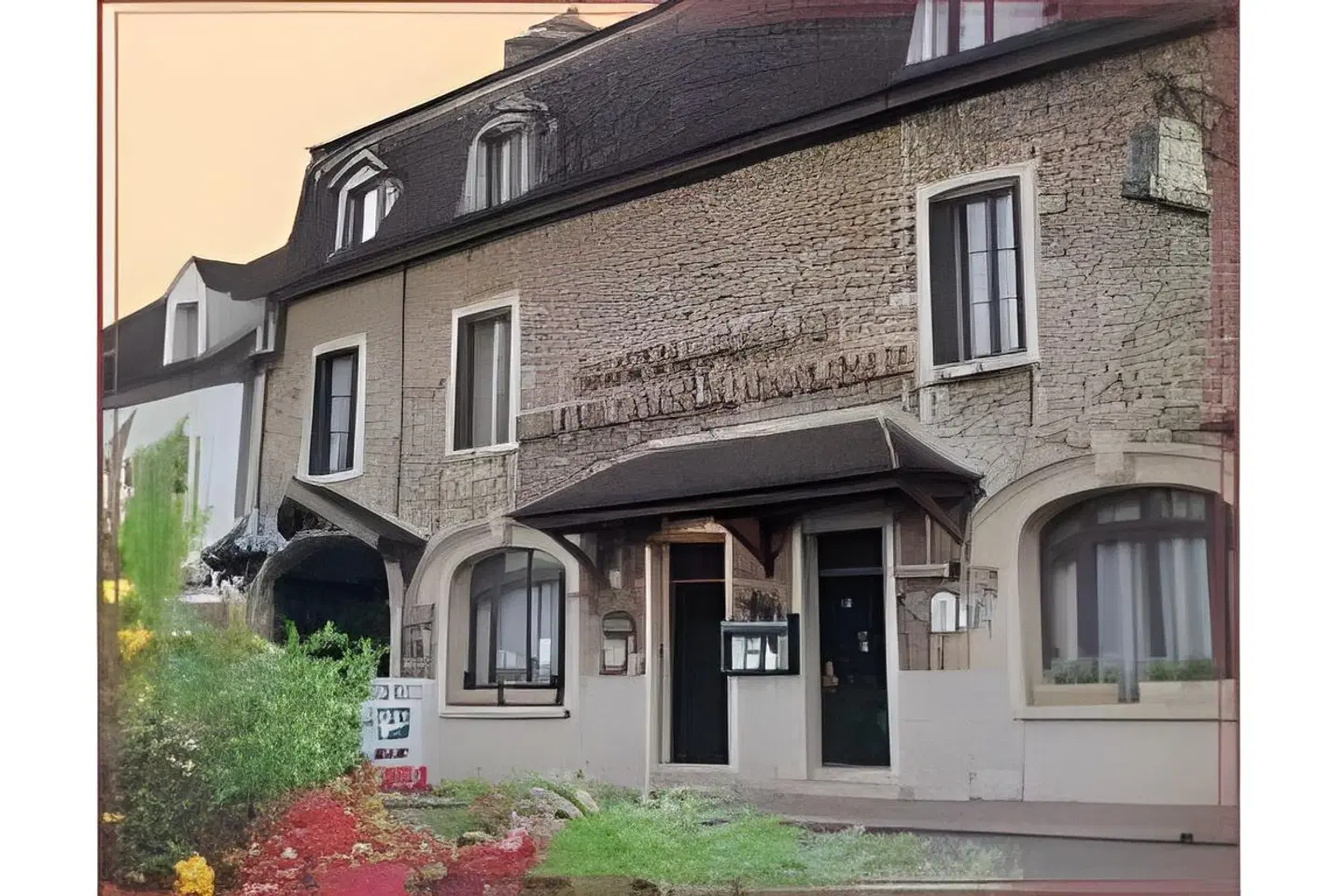De La Cloche EXTERIOR
