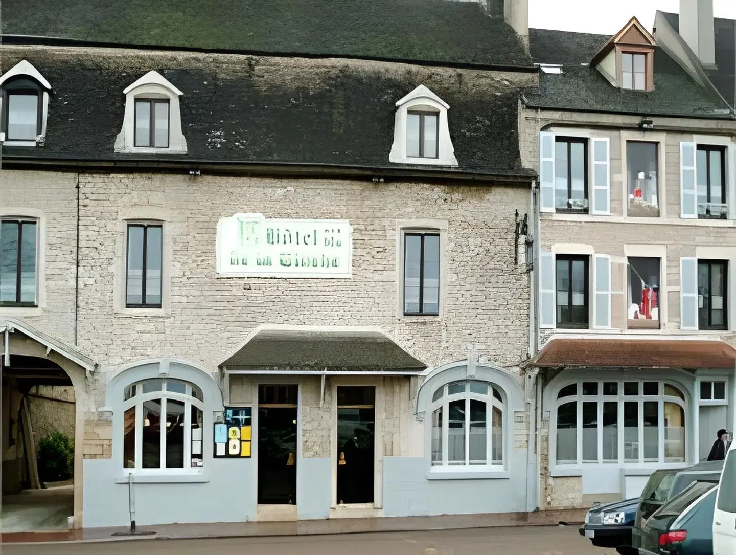 De La Cloche EXTERIOR