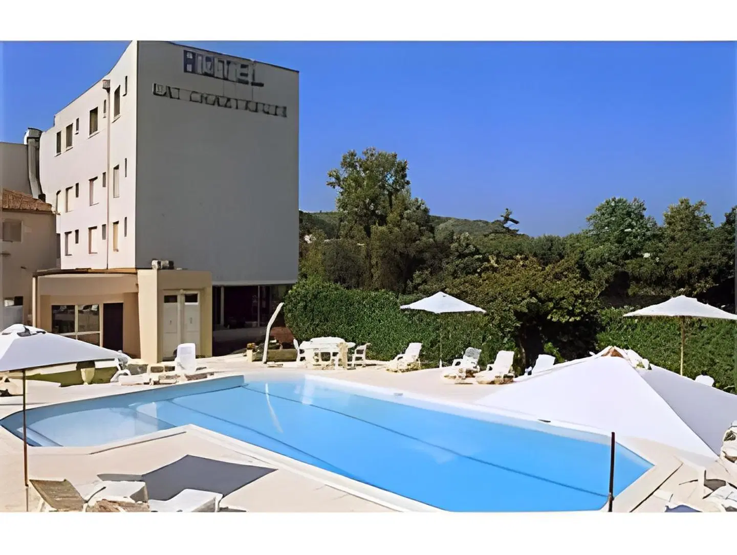 La Chartreuse OUTDOOR_POOL