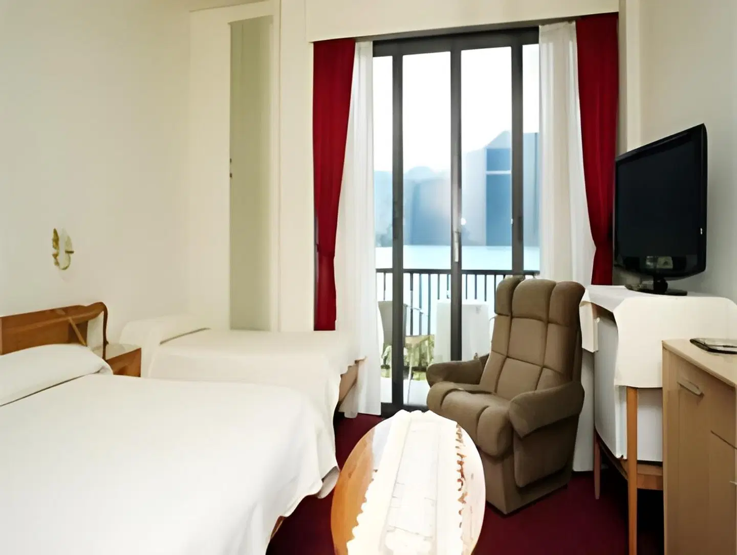 Nassa ROOM_EXAMPLE