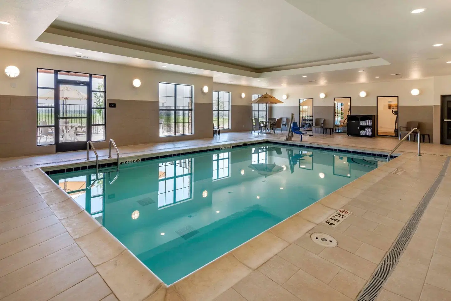Comfort Suites Broomfield-Boulder/Interlocken Hallenbad