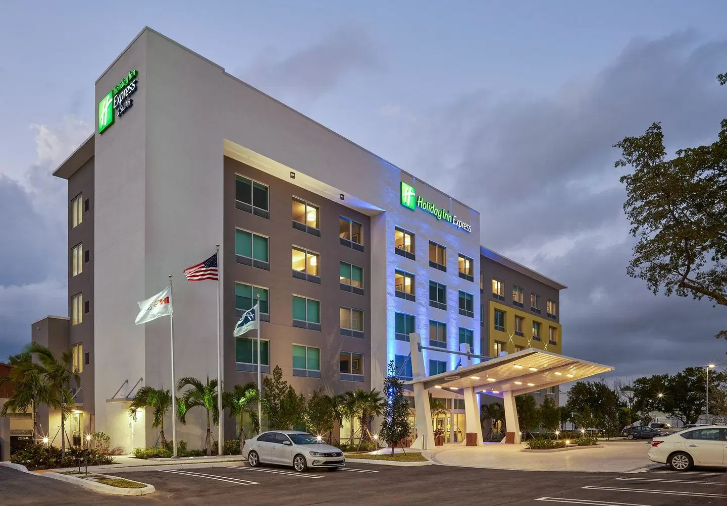 Holiday Inn Express & Suites Doral - Miami by IHG EXTERIOR