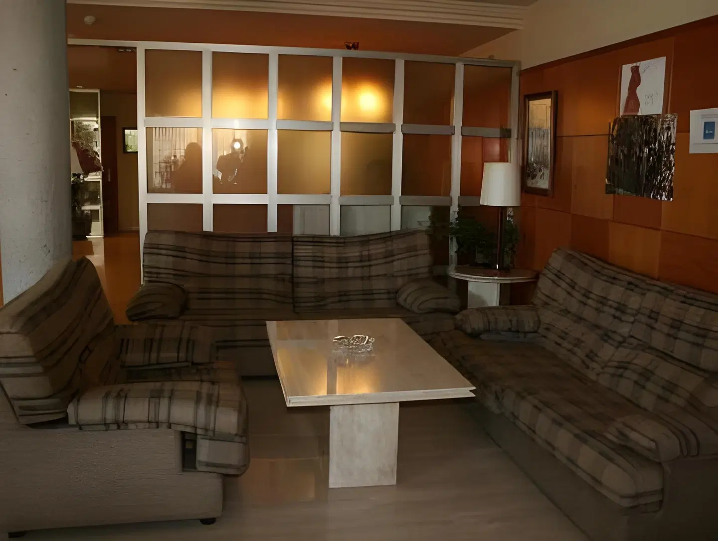 Maria de Luna LOUNGE_LOBBY