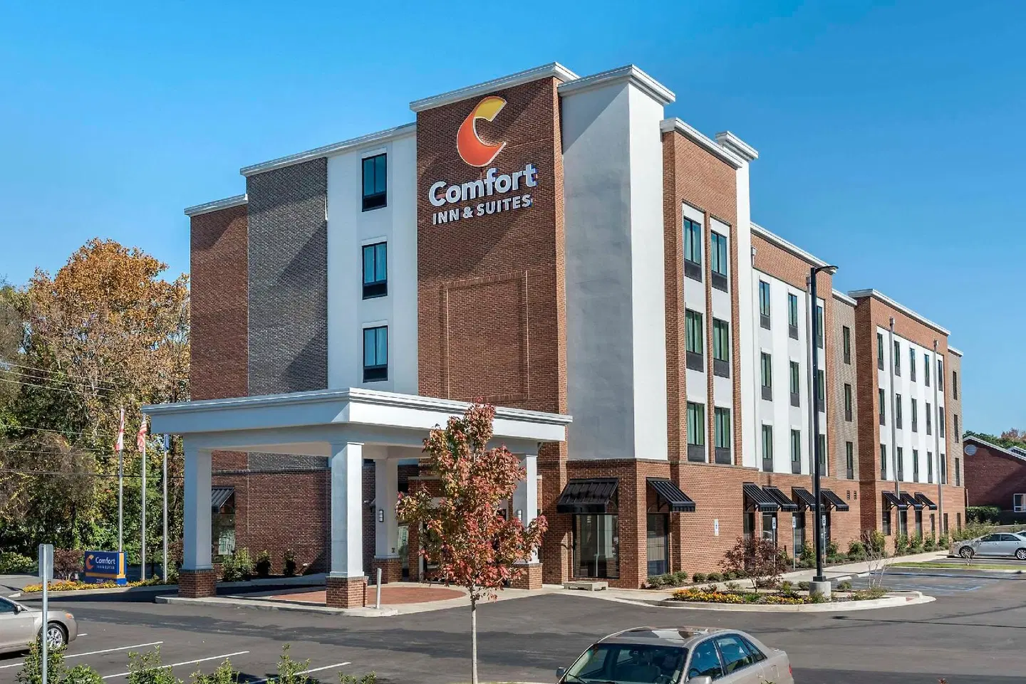 Comfort Inn & Suites Downtown near University EXTERIOR