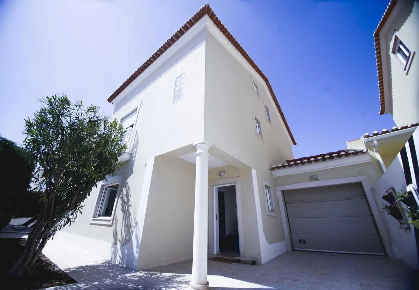 Pineapple Surf House EXTERIOR